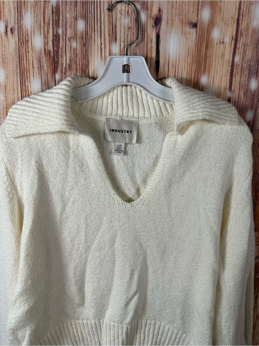 INDUSTRY Cream Knit Collared V-Neck Pullover Sweater Size Large - Picture 5 of 11